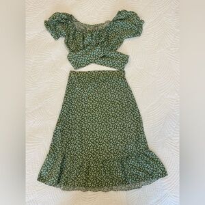 🌿 Green Floral Two-Piece Set – Cottagecore / Summer Outfit